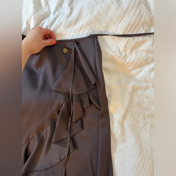 SOLD Axara vintage midi frilly skirt - Picture 2 of 9